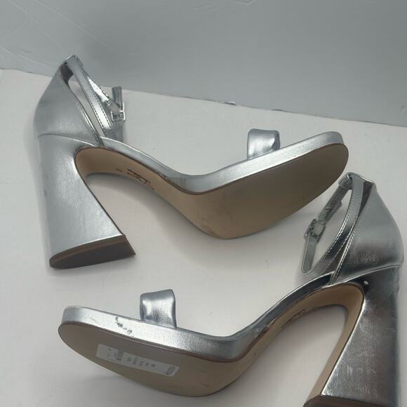 CIRCUS NY SAME EDELMAN “HOLMES” SILVER METALLIC ANKLE STRAP SANDAL 12 M NWT - Picture 4 of 16